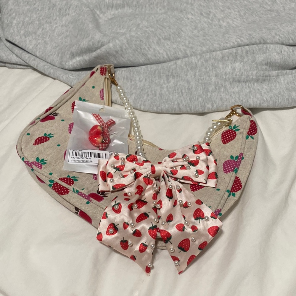 Strawberry shortcake accessories